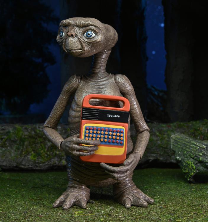 E.T. 40th Anniversary Ultimate E.T. Figure