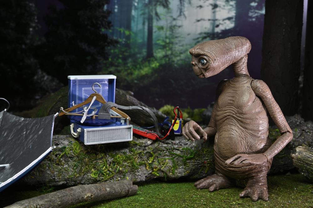 E.T. The Extra-Terrestrial 40th Anniversary - Ultimate E.T. Deluxe Set