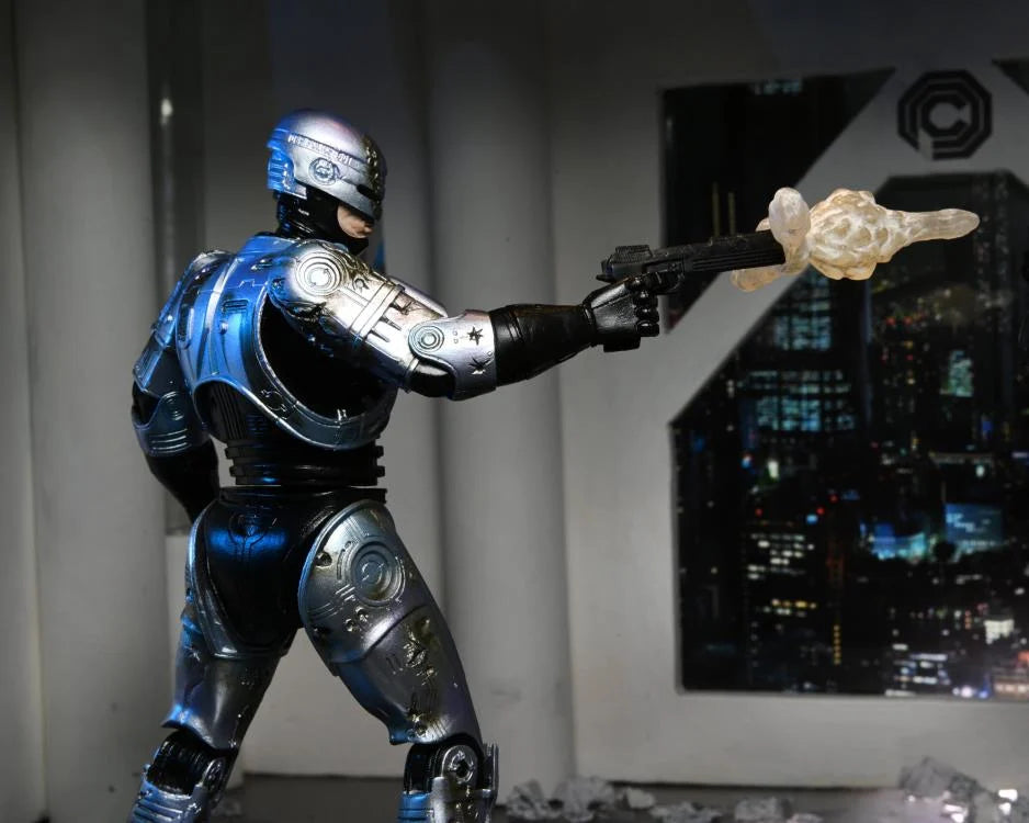 NECA - RoboCop Ultimate Battle Damaged RoboCop with Chair