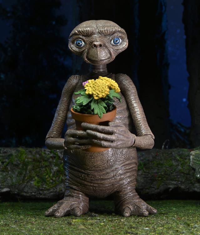 E.T. 40th Anniversary Ultimate E.T. Figure