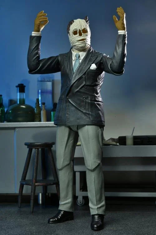 Universal Monsters - Ultimate Invisible Man Figure